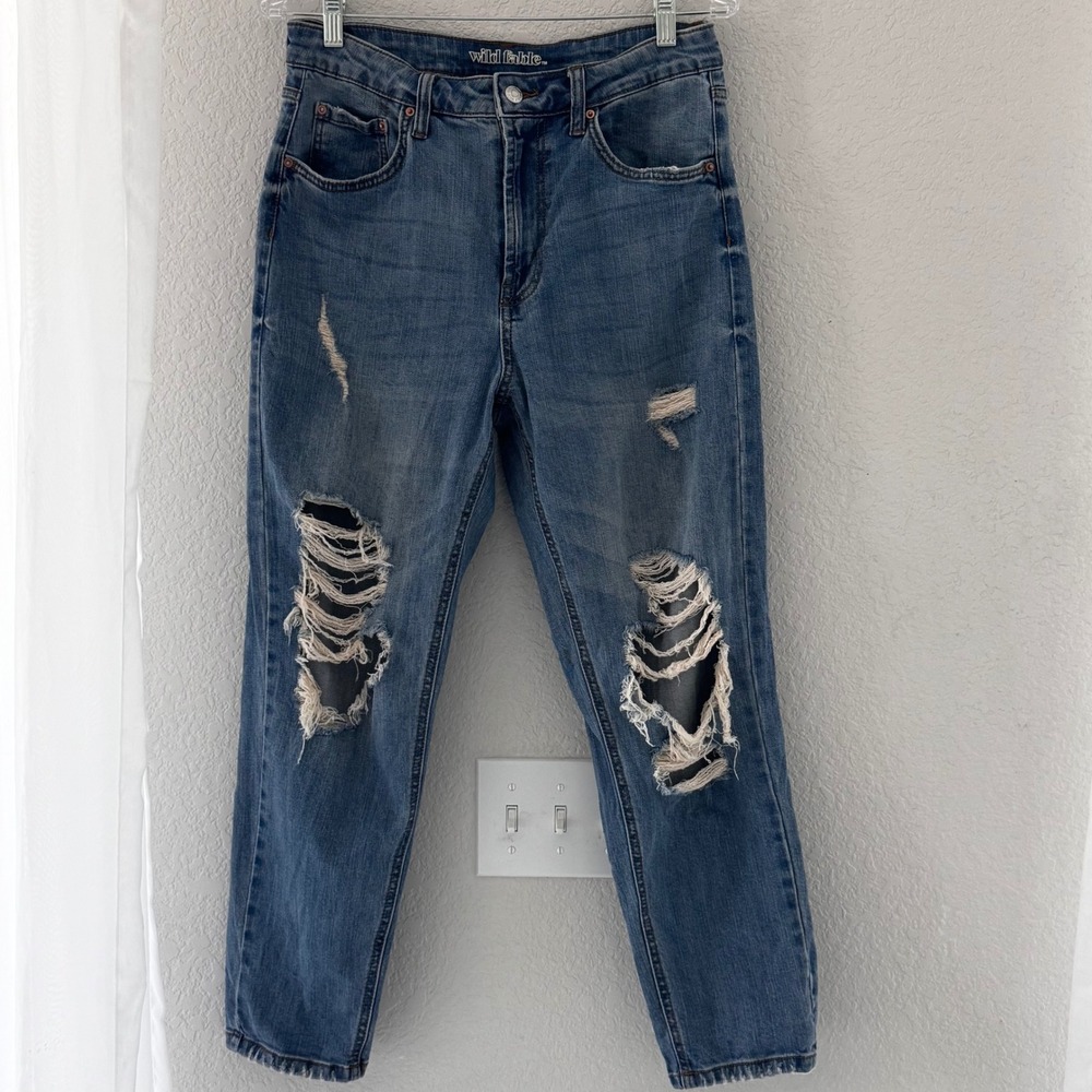 Wild Fable Womens Distressed Mom Jeans Medium Wash High Rise Tapered Size 8